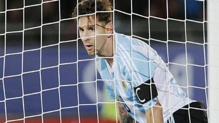 Messi, Batistutanın gol rekoruna göz dikti
