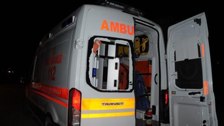 Mardinde teröristler ambulansa ateş açtı