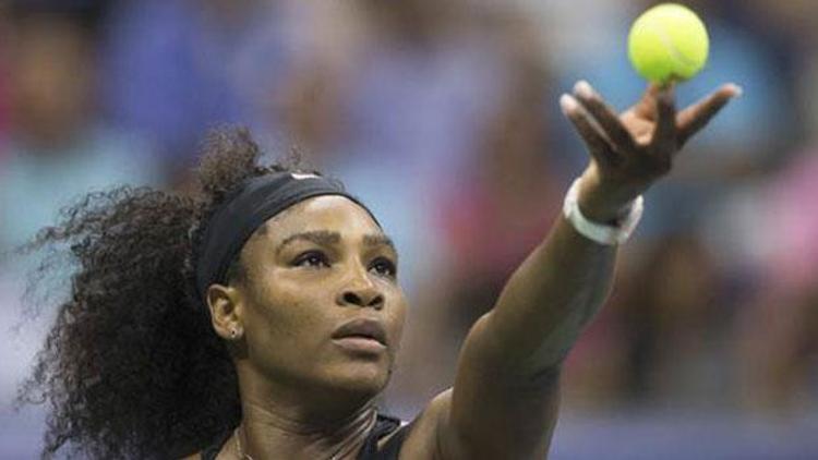Serena Williams, ablası Venusü de yendi