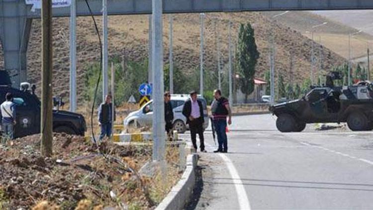 Yol kesen PKK’lılar uzman çavuşu vurdu