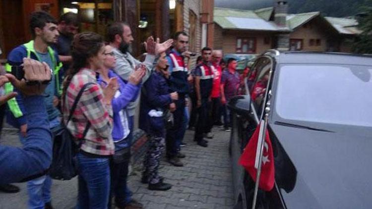 Rize’de Yeşil Yol toplantısında Valiye protesto