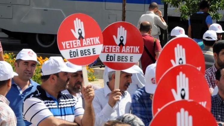 Diyarbakırda sivil toplum kuruluşlarından PKK’ya silah bırak çağrısı