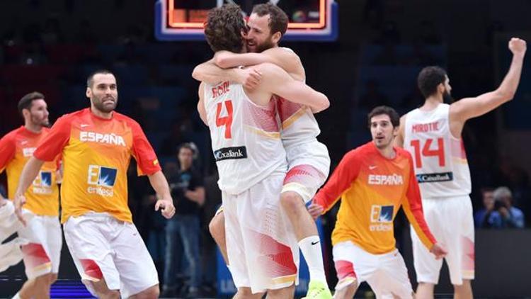 Avrupa Basketbol Şampiyonasında ilk yarı finalist İspanya