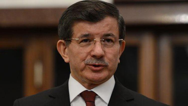 Başbakan Ahmet Davutoğlu’ndan çarpıcı kongre yorumları