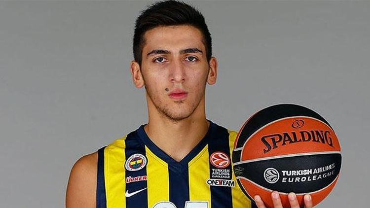 Fenerbahçe Kenan Sipahiyi Karşıyakaya gönderdi