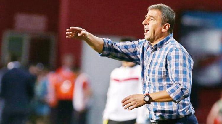 Galatasaraylı futbolcular: Senin için hocam