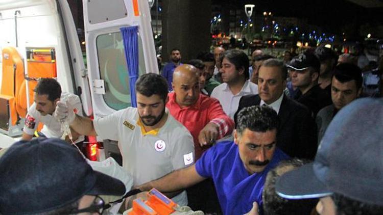 PKKlılar Hozat İlçe Emniyet Amirinin aracını taradı: 2 polis yaralı
