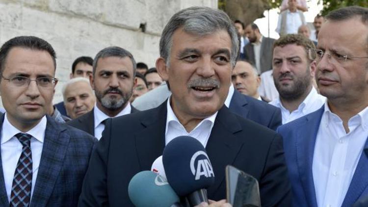 Abdullah Gül: Hepimizin büyük bir özveri içinde olması gerekir