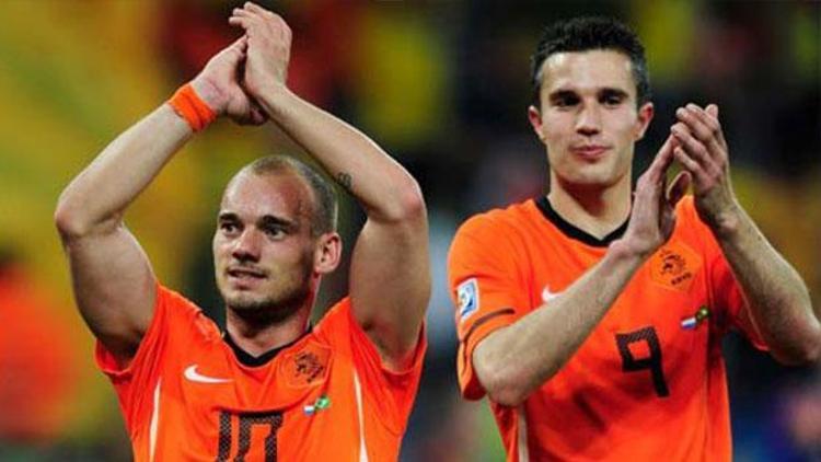 Van Persie ve Sneijder milli takımda