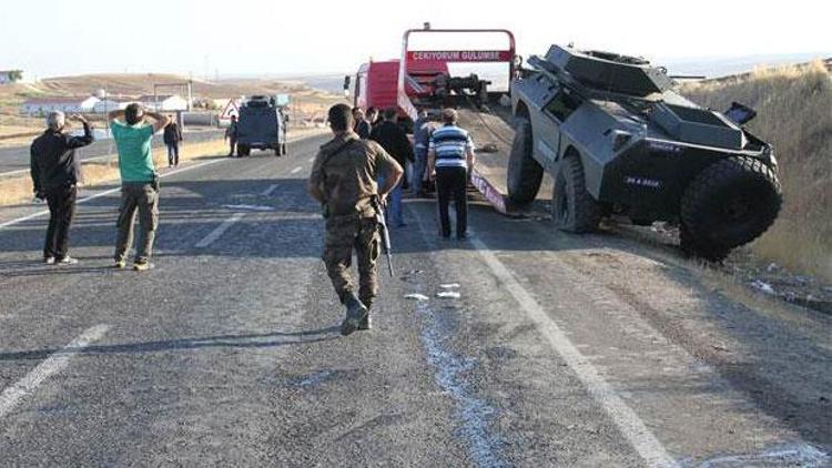 Panzer kamyonetle çarpıştı: 1 polis şehit, 7’si polis 11 yaralı