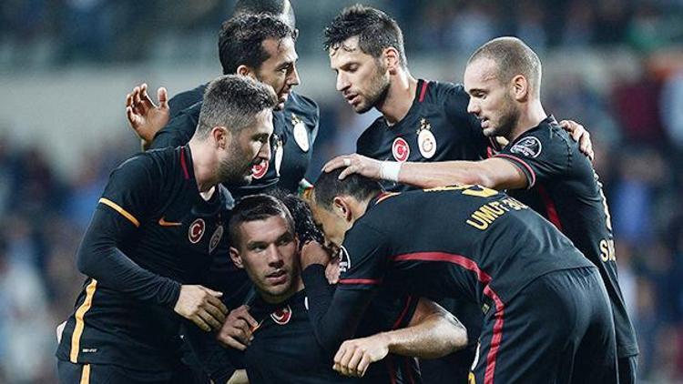 Başakşehir - Galatasaray maçını ünlü yazarlar yorumladı
