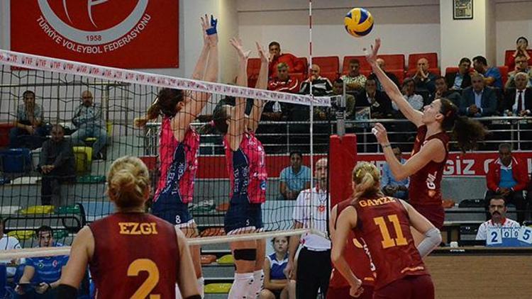 Bursa Büyükşehir Belediyespor: 2 - Galatasaray: 3