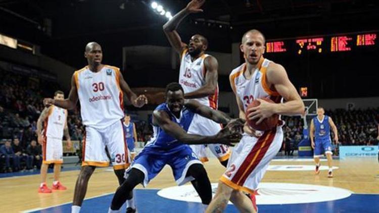 Neptunas: 90 - Galatasaray Odeabank: 94