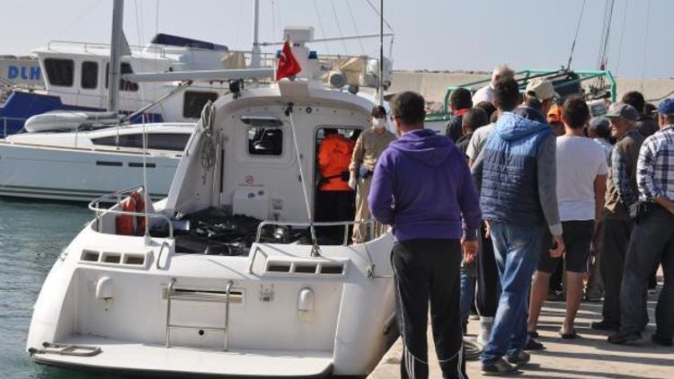 Çanakkalede kaçak teknesi alabora oldu: 12 ölü