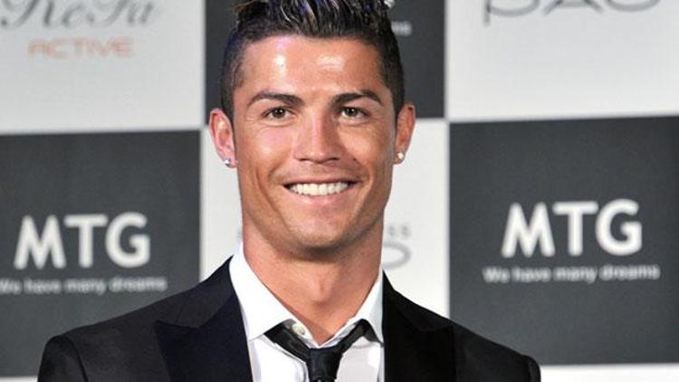 Ronaldo bir imza için 10 milyon Euro alacak
