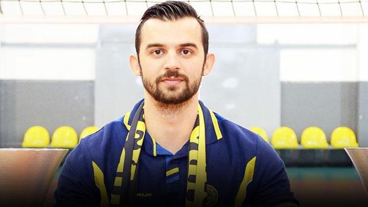 Fenerbahçe Arslan Ekşinin sözleşmesini feshetti