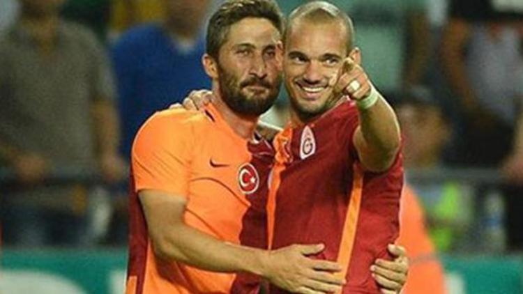 Sneijder ile Sabri ceza sınırında