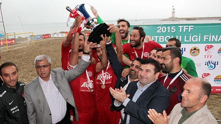 Plaj futbolunda Antalyaspor şampiyon