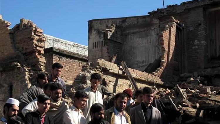 Afganistan depreminde bilanço ağırlaşıyor