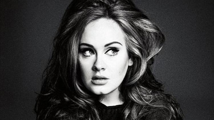 Adele yüzünden dünya kocaman ağlayan bir emojiye dönüştü