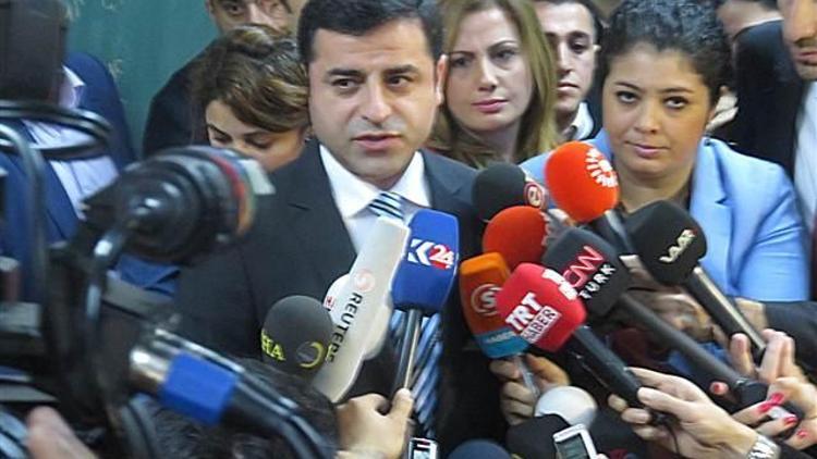 HDP Eş Genel Başkanı Selahattin Demirtaş oyunu kullandı