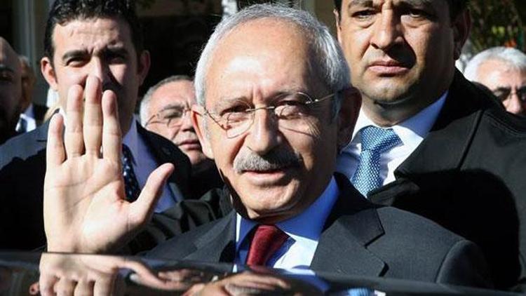 Kılıçdaroğlu Başbakan Davutoğlunu arayıp tebrik etti