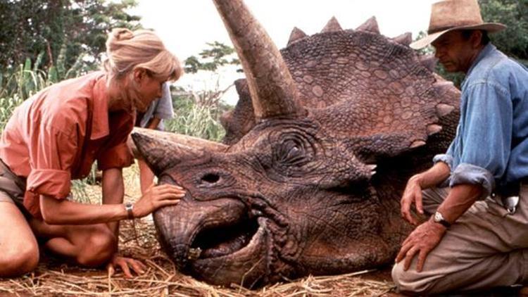 Jurassic Park filminin orijinal kadrosundan 10 oyuncunun günümüzdeki halleri
