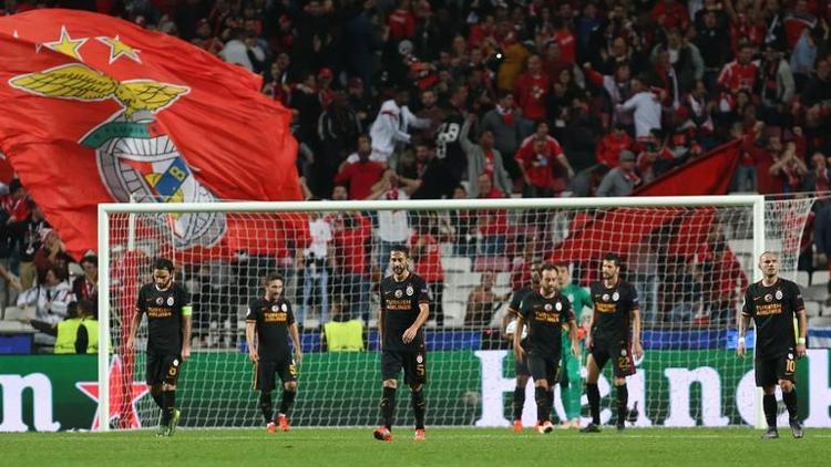 Benfica-Galatasaray maçı özeti ve Podolskinin golü izle