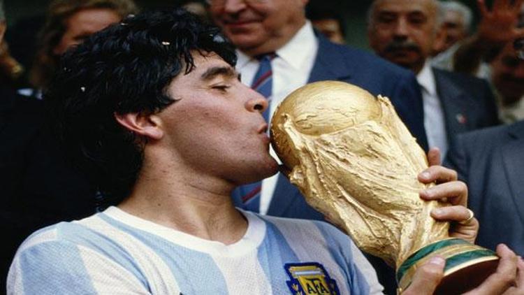 Diego, Armando ve Maradona sünnet oldu