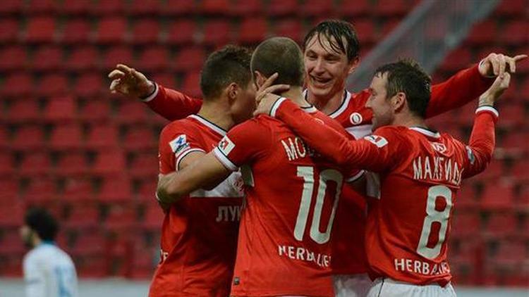 Spartak Moskova Zeniti farklı geçti