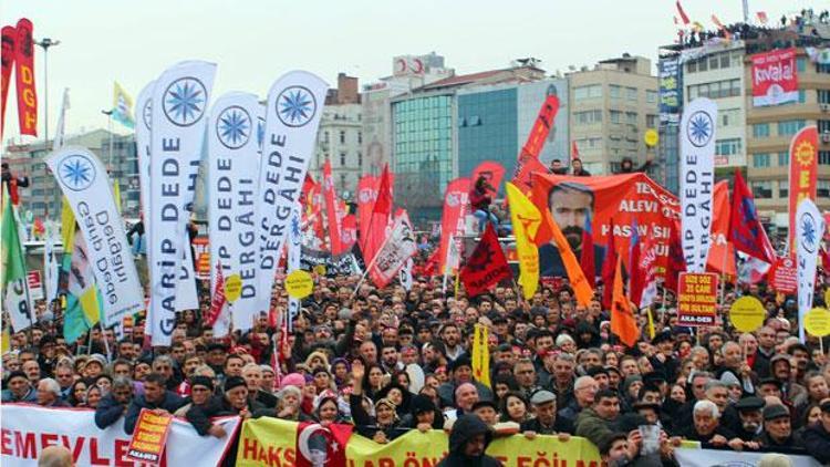 Kadıköyde büyük Alevi mitingi