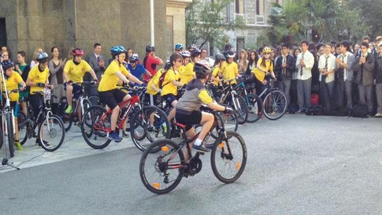 Sarı Siyahlı Pedallar, Çanakkale şehitlerini anıyor