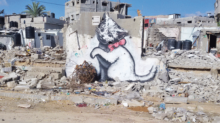 Kimliği gizli sokak sanatçısı Gazzede