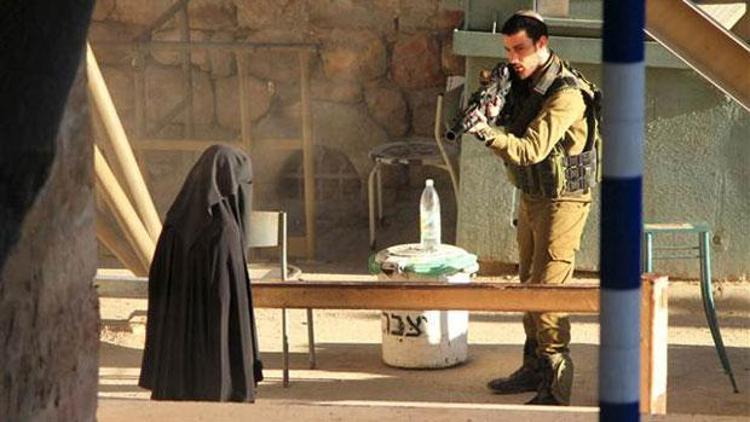 Filistinli genç kızın vurulmadan saniyeler önce çekilen fotoğrafları yayınlandı