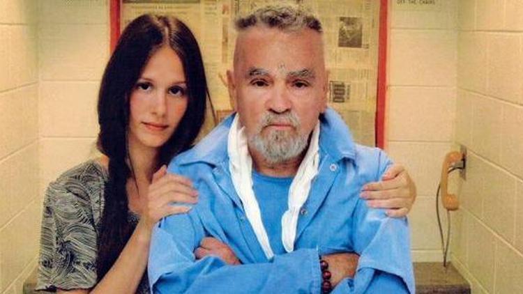 Seri katil Charles Manson, Afton Elaine Burton ile evlenmekten vazgeçti