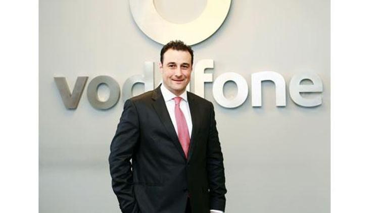 Cem Öztoprak - Vodafone İngiltere Teknolojiden Sorumlu Finans Direktörü