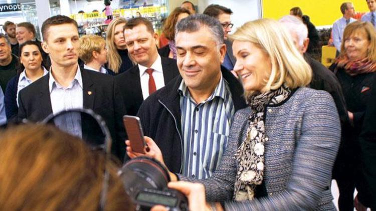 Başbakan market gezdi, Türklerle selfie çektirdi