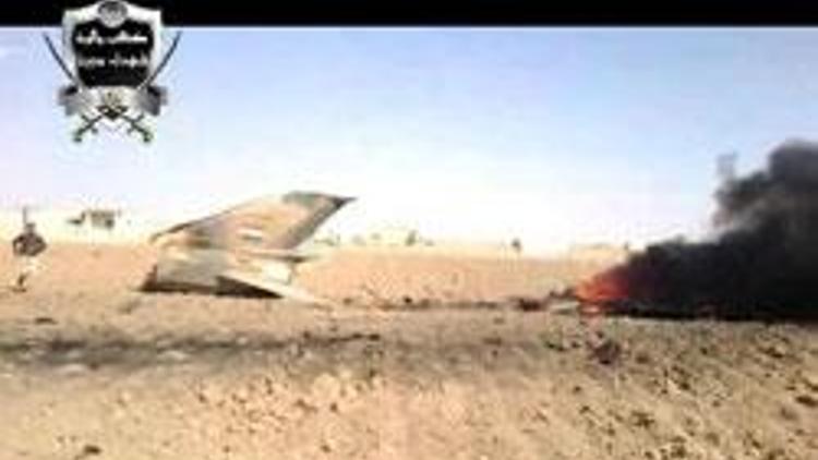 Düşen Suriye uçağının ve pilotun görüntülerini yayınladılar