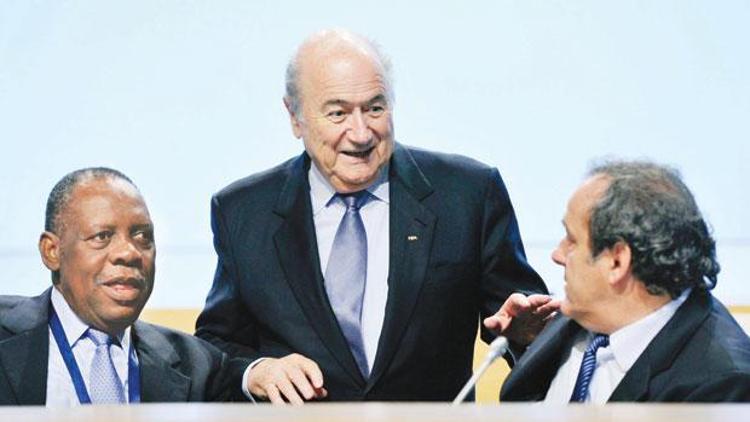Blatter bittiğini kabul etti