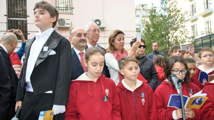 Atayı anmada Bakan’a sloganlı tepki