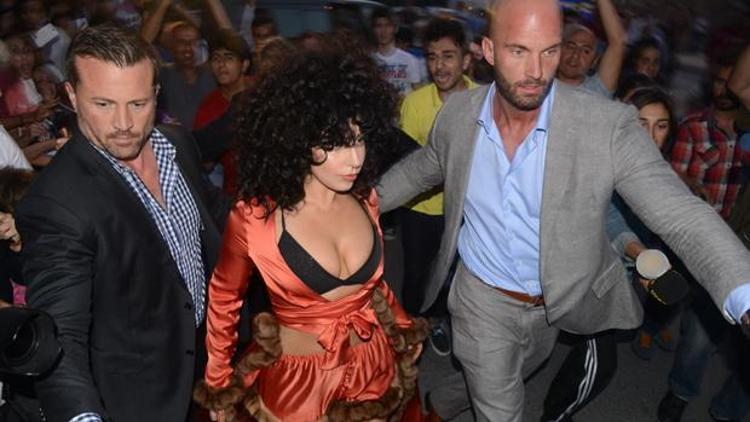 Dünyaca ünlü yıldız Lady Gaga konser için ilk kez İstanbula geldi