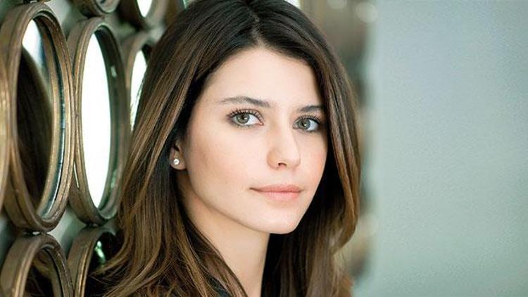 BEREN SAATTEN  BUNU BEKLEMEZDİM