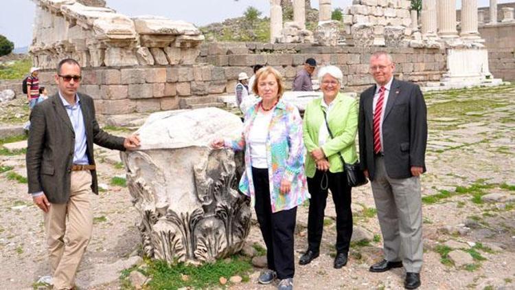 Böhmer Bergama’ya hayran kaldı