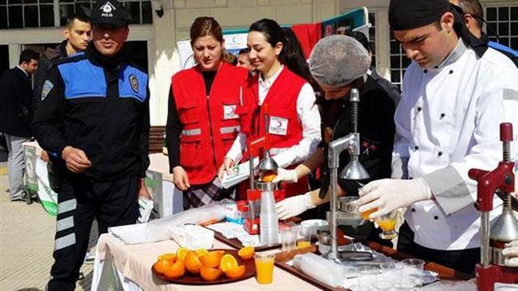 ’Sigara değil portakal suyu iç’ kampanyası