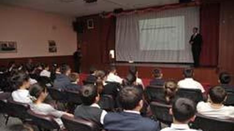 Altındağlı gençlere  temizlik semineri