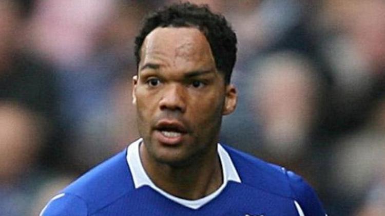 Lescott’ta mutlu son yakın