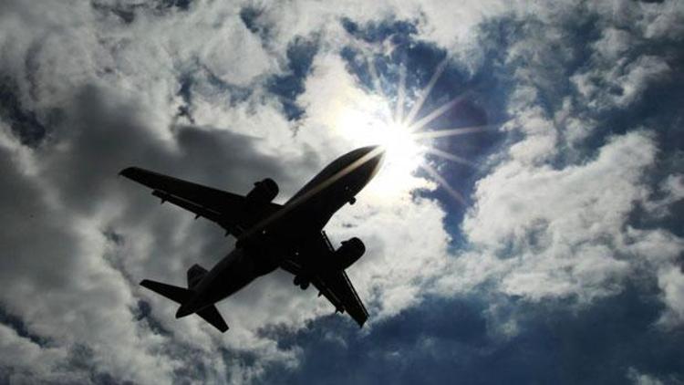 Korkunç iddia: İngiliz yolcu uçağı Mısır üstünde roketle karşılaştı