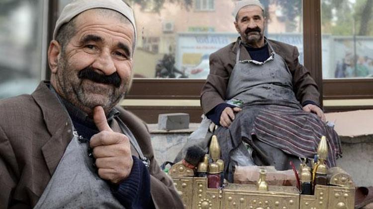 İbrikçi karakteri ile hafızalara kazınan Ahmet Cengiz yardım bekliyor