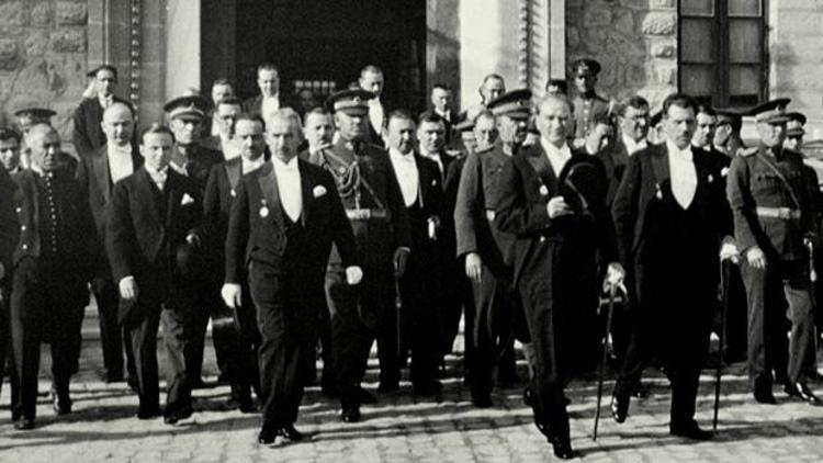 Atatürk tarihe nasıl geçti