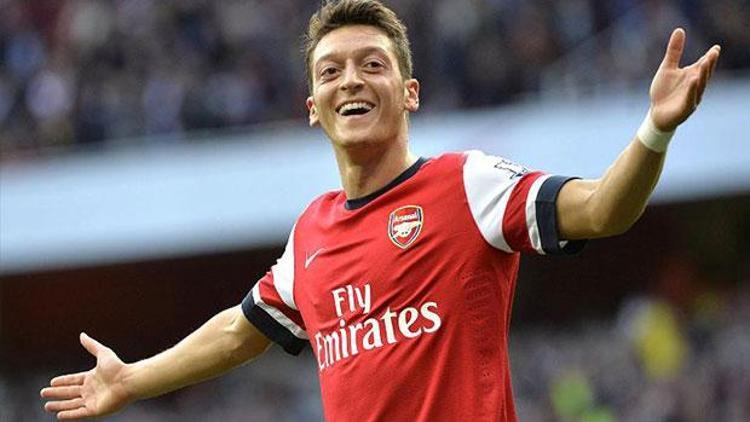 Mesut Özil Premier Lig tarihine geçti